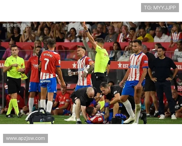 德比之夜激情四溢球迷热情高涨赛场对决引发热议